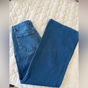 Good American High-Rise Medium Blue Denim Jeans